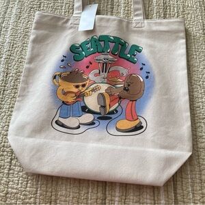 NWT Uniqlo UTme! Tote Bag Seattle
